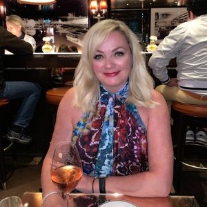 Meet your Posher, Caroline